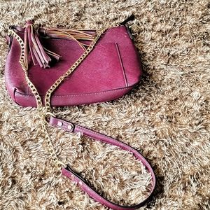 CHAIN PURSE WITH TASSLES